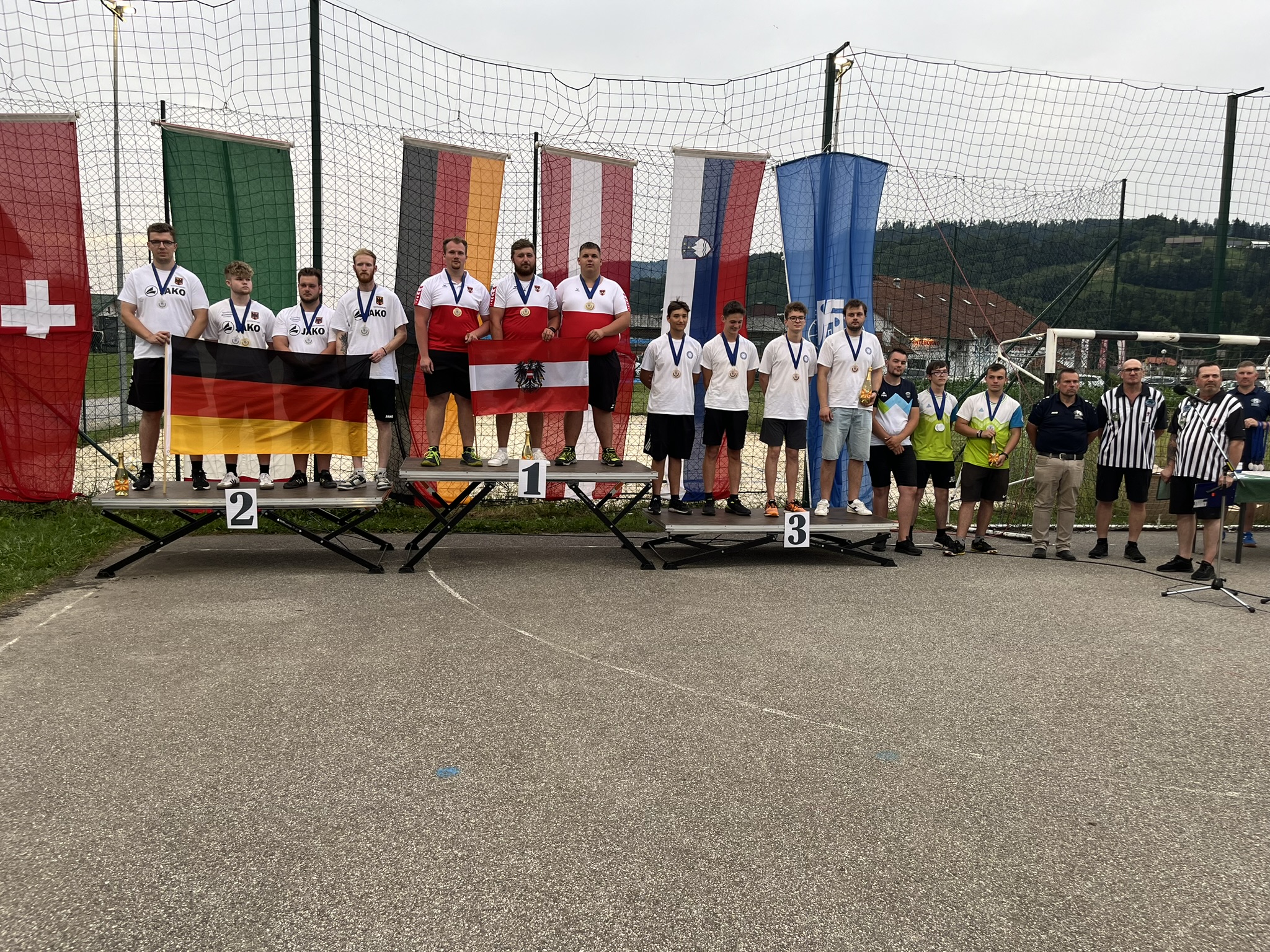 Ländervergleich und Europacup Weit