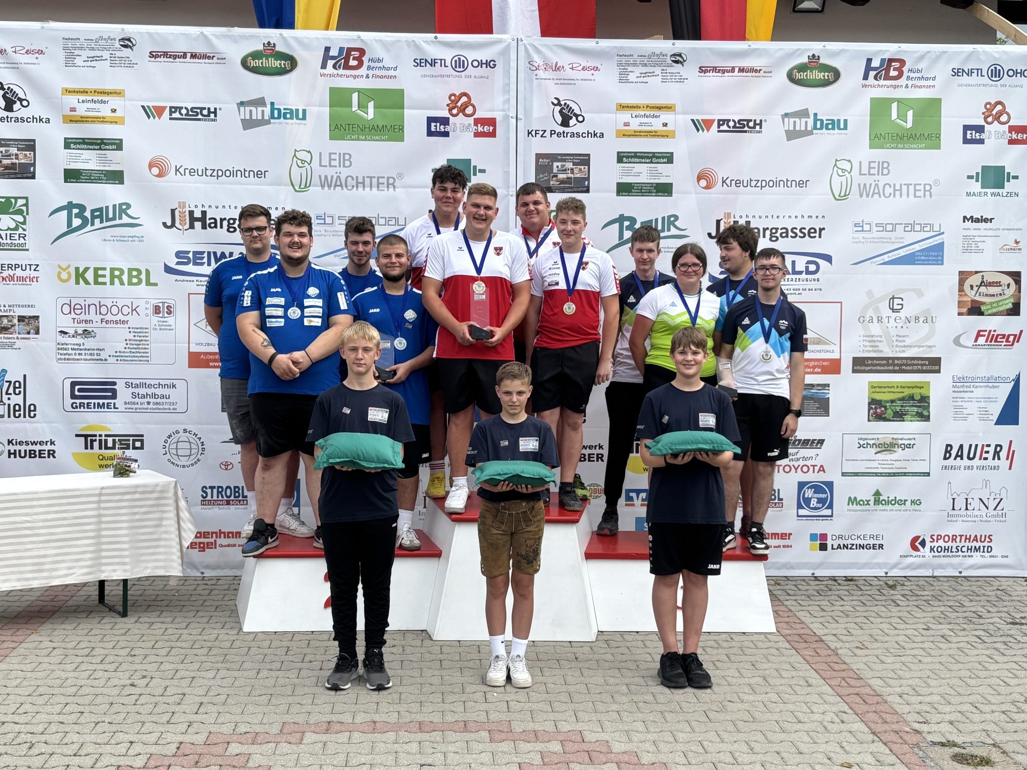Ländervergleich Weit – U19 Teamsieg mit Maximilian Koller