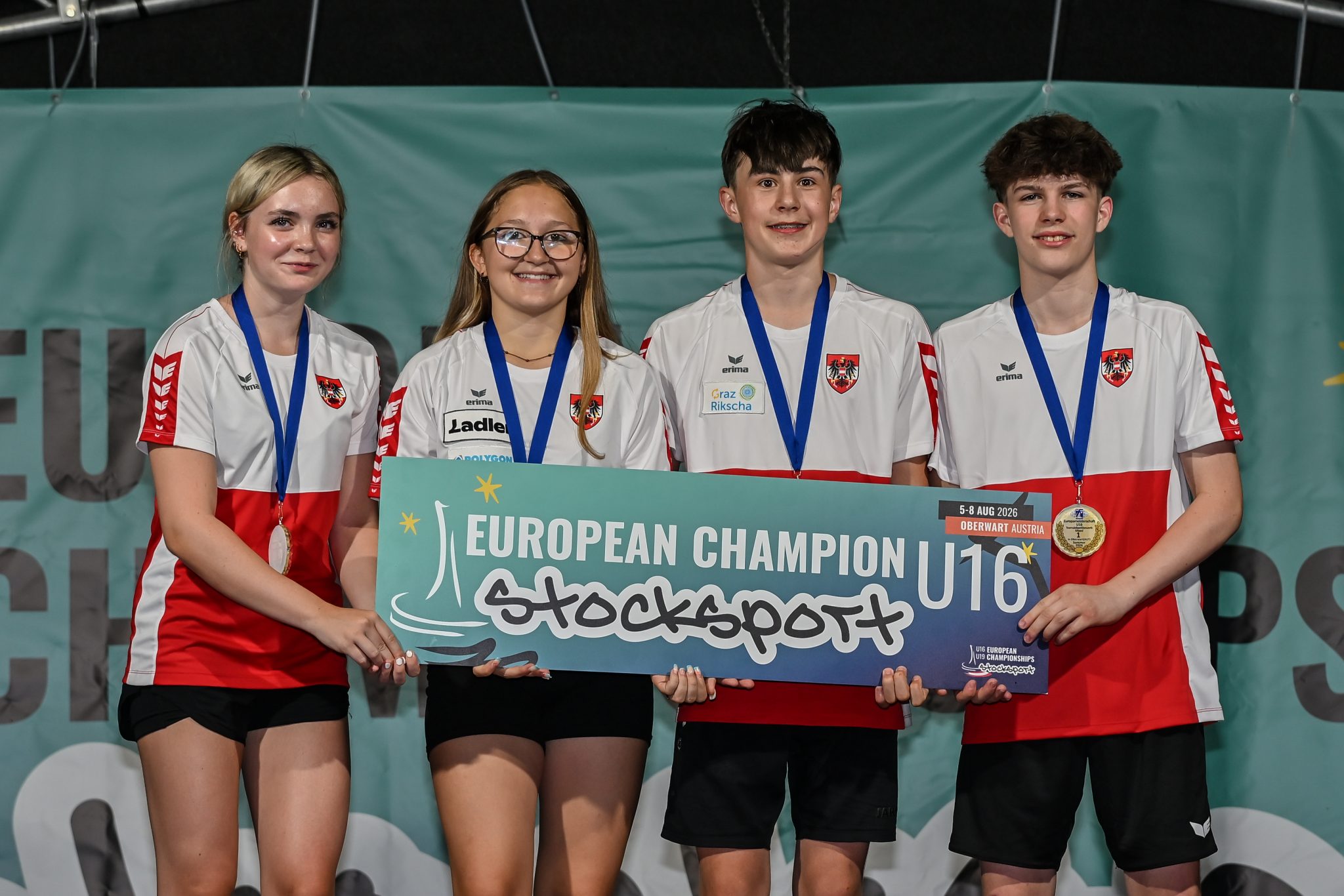 Laura Resch mit dem Team Österreich Europameister Ziel Team Mixed